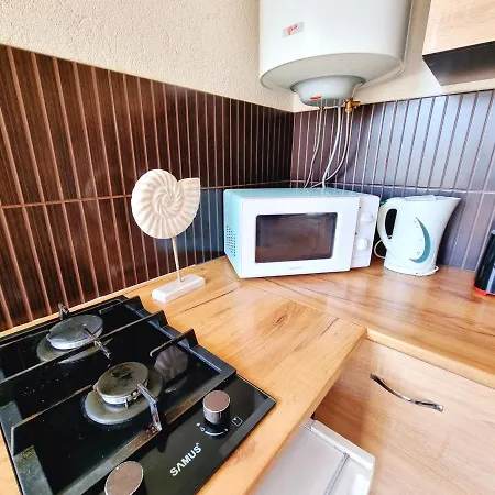 Del Sol Apartment *