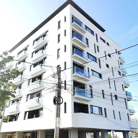 Del Sol Apartment *